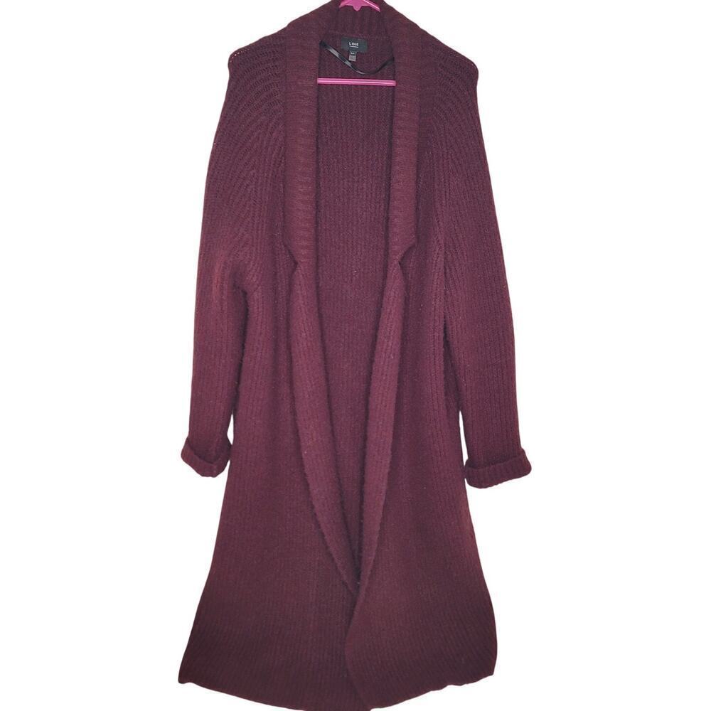 Line the brand cardigan is cut in a relaxed silhouette Color Burgundy.